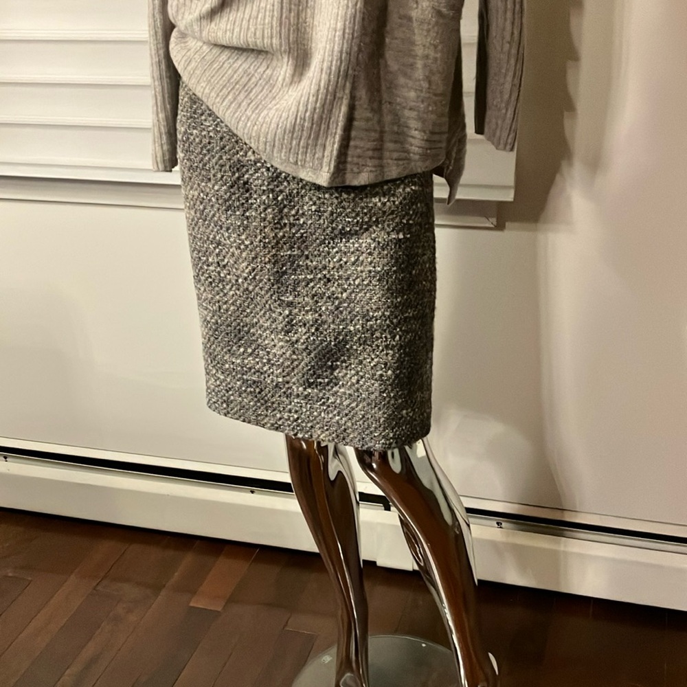 Olsen Europe Boucle wool skirt